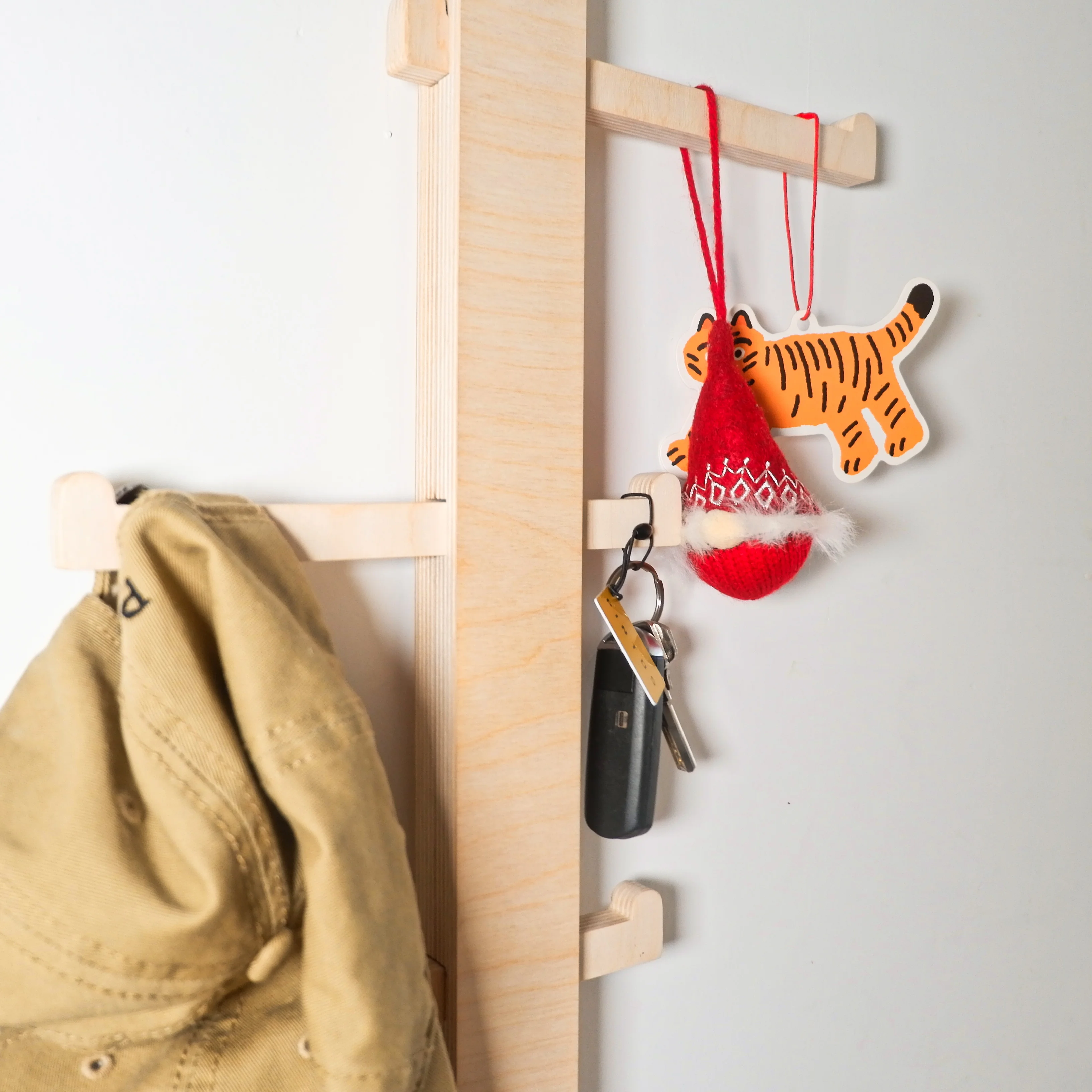 Nursery Wooden Wall Hanger Decor Space Saving Wall Organizer Cloth And Hats Wooden Wall Rack For Babies And Kids