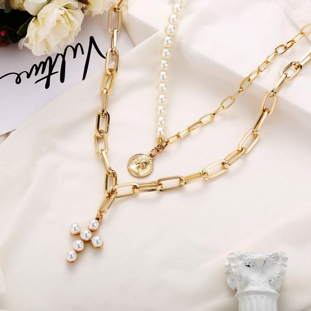 Queen Coin Pearl Cross Pendant Necklace Multilayer Baroque Pearl 18K Gold Plated Chunky Chain Pearl Cross Choker Necklace