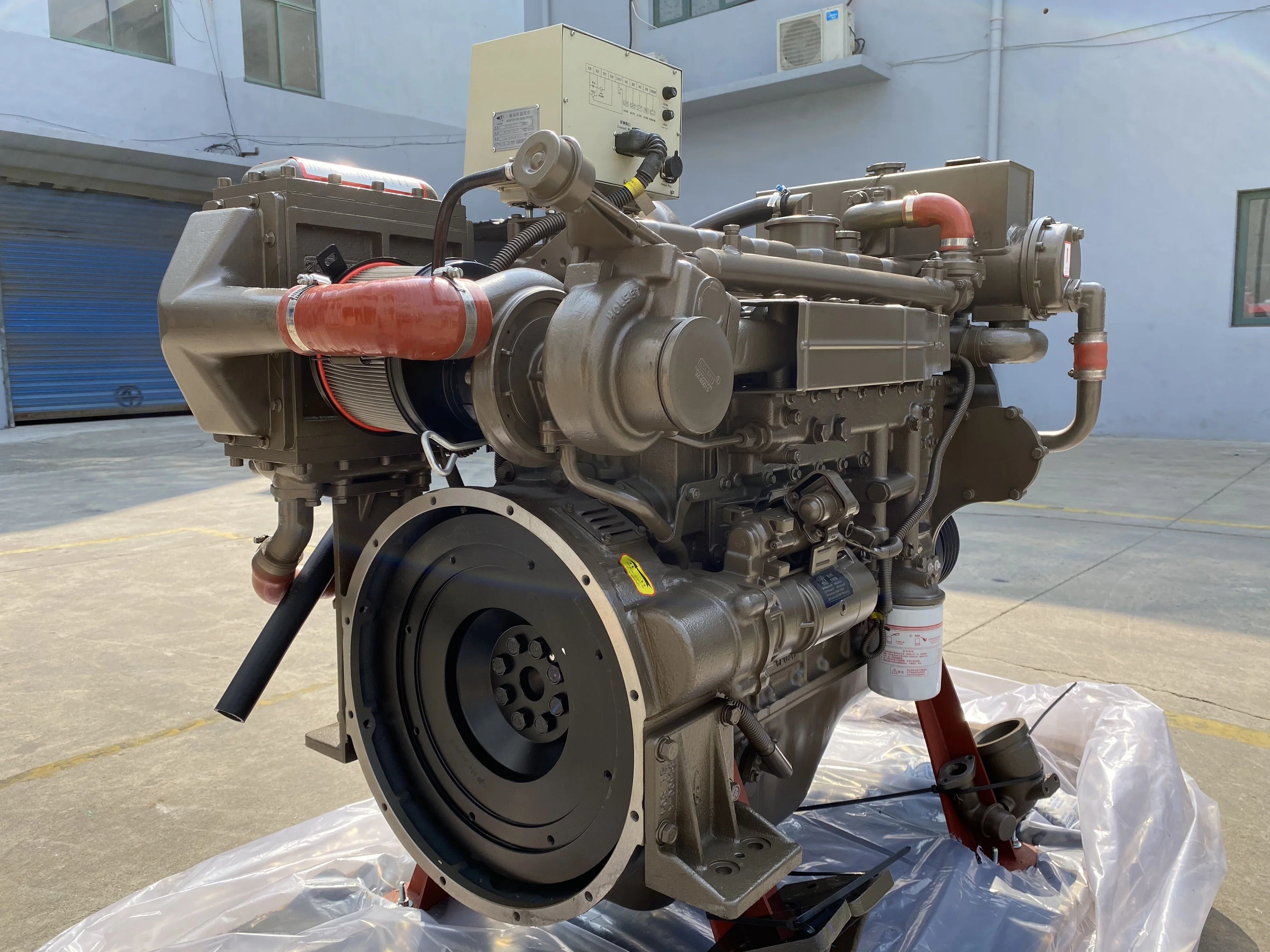 Yuchai good condition 162kw 2200rpm 6 cylinders YC6A220C engines for ships use assembly