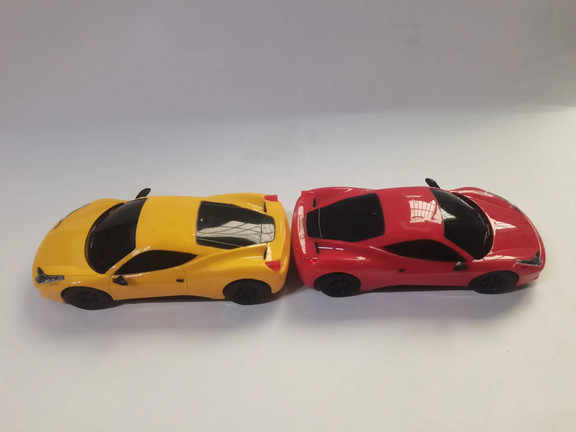 HW 1:22 Lambo Toy Car for Kids Remote Control Car 1:22 Scale Working Lights 27Mhz gift for boys 3+