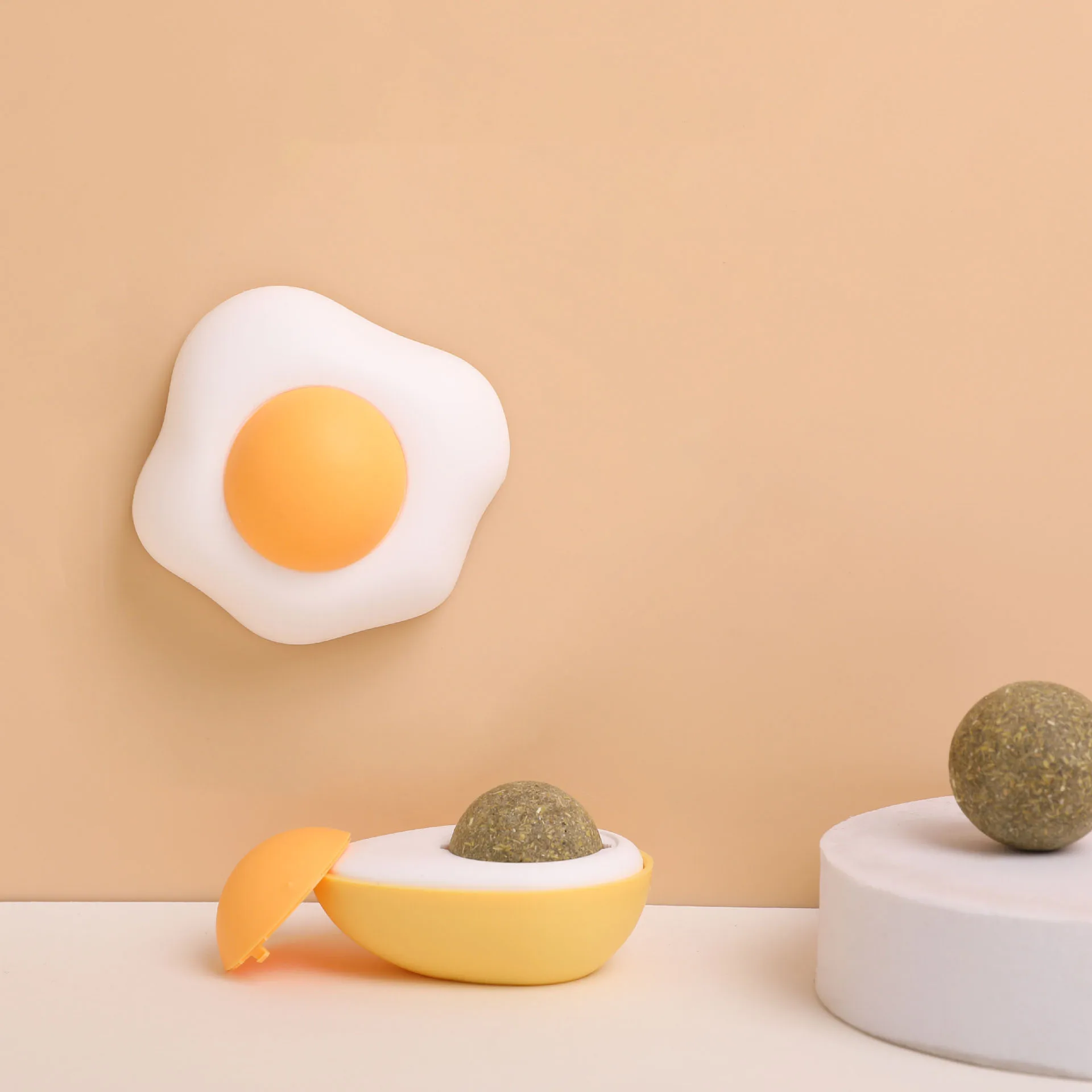 Xianchanpets High Quality Mint Balls Cat Toy Small Egg-Shaped Laser Style for Dogs and Cats Playing