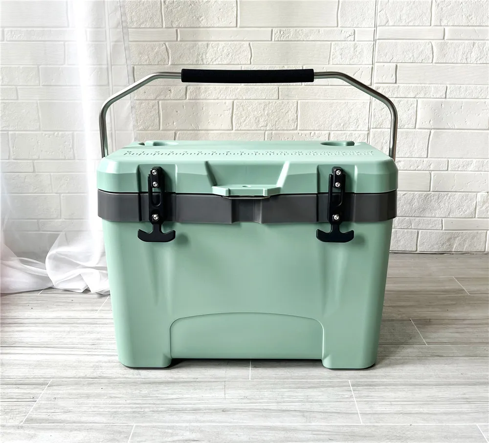 Special color ready Stock promotion cheap price high quality 25 L PU foam portable insulation box plastic ice cooler box