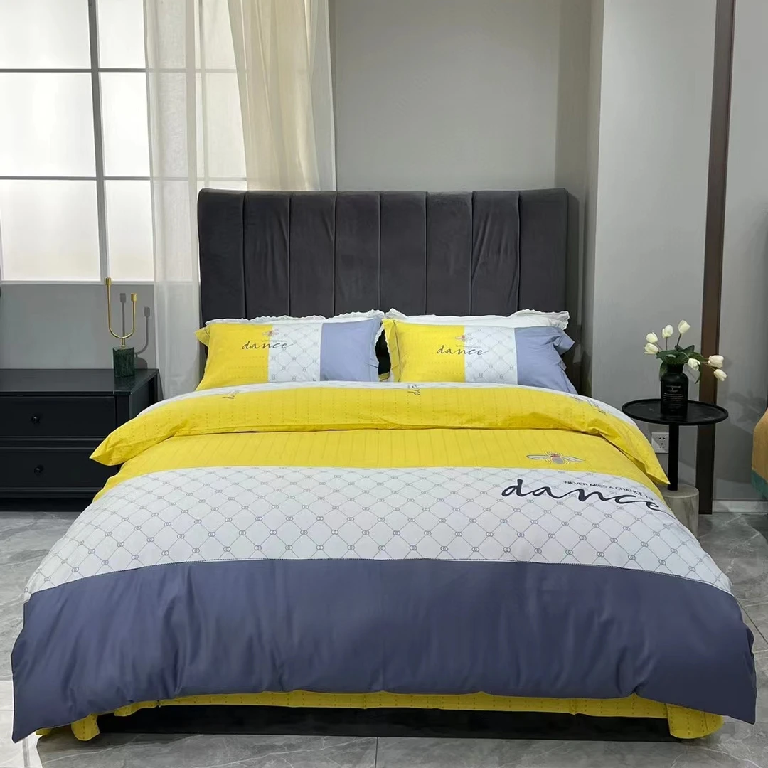 Custom printed bed sheet cotton fabric comforter bed linen bedding sets with matching curtains