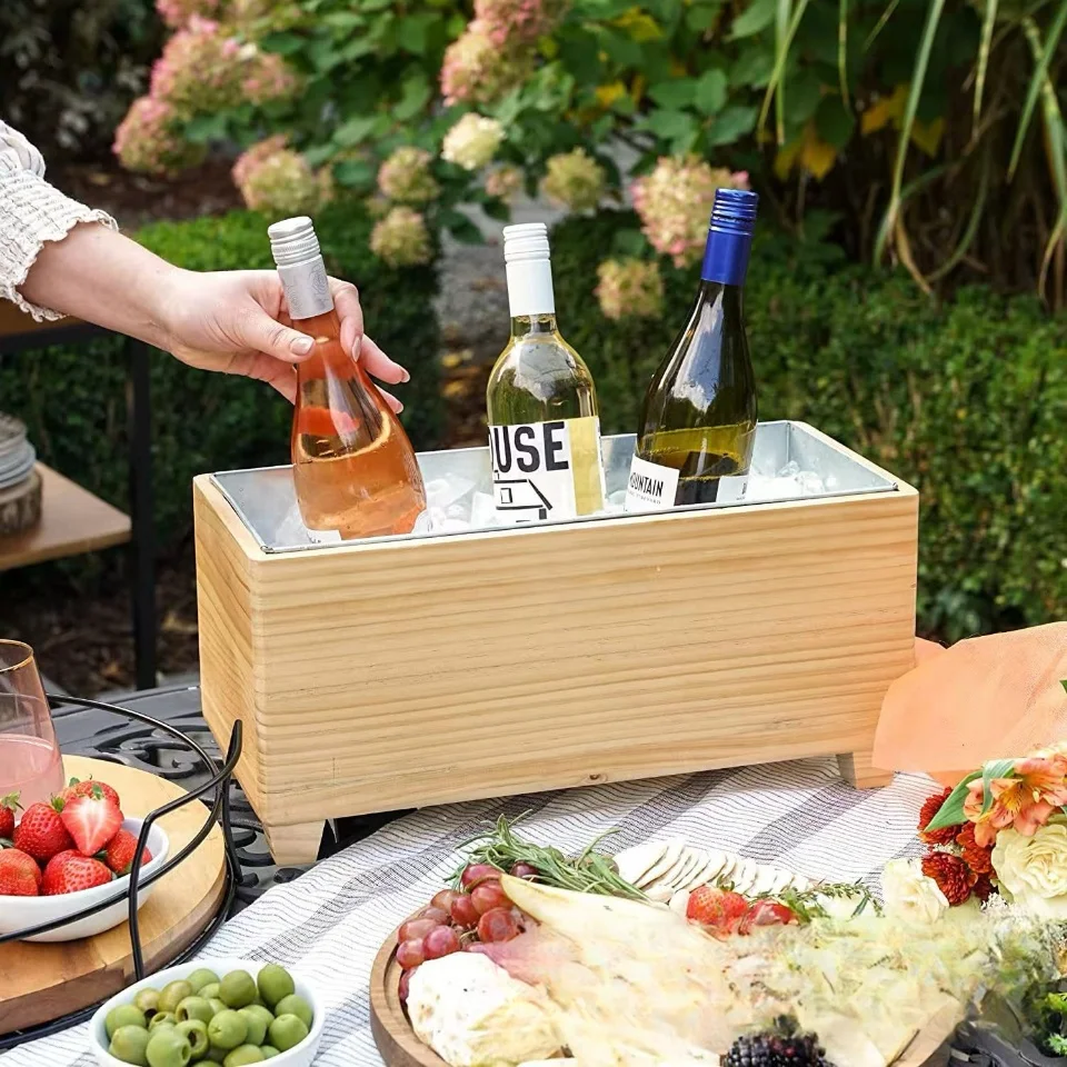 Classic Style Wooden Ice Buckets Barrels Beer Refrigerators with Lacquer for Sundries Serving Ice Cream Beer Cola Drinks