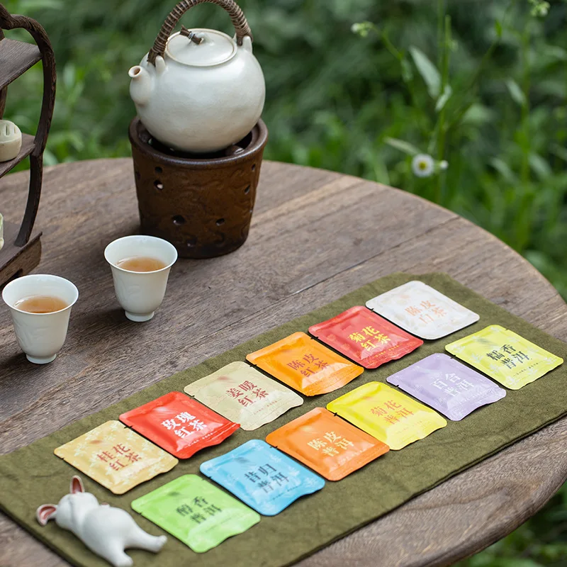New style organic multi-flavored Yunnan black tea Pu-erh mini tea brick biscuit tea cake