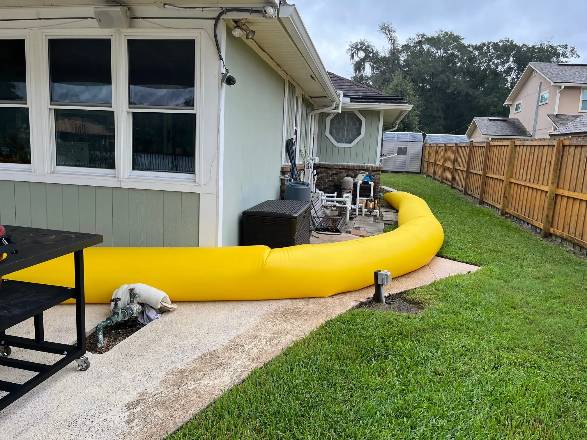 Manufacturer PVC Coated Tarpaulin Fabric For Water Filled Flood Diversion Barriers