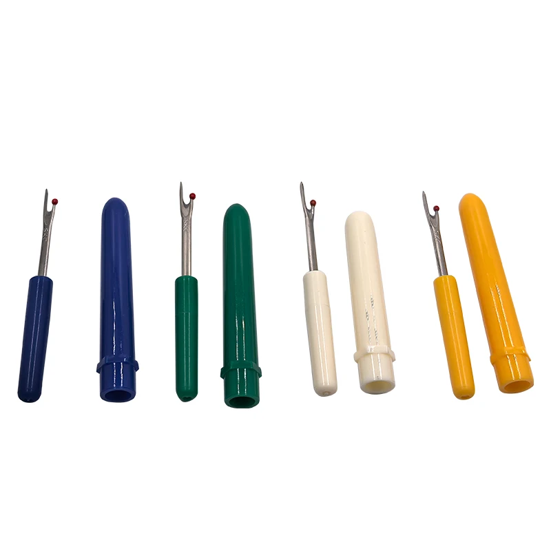 Sewing Accessories Steel Needle and Thread Stripper with Plastic Handle and Cover Seam Ripper for Sewing Process
