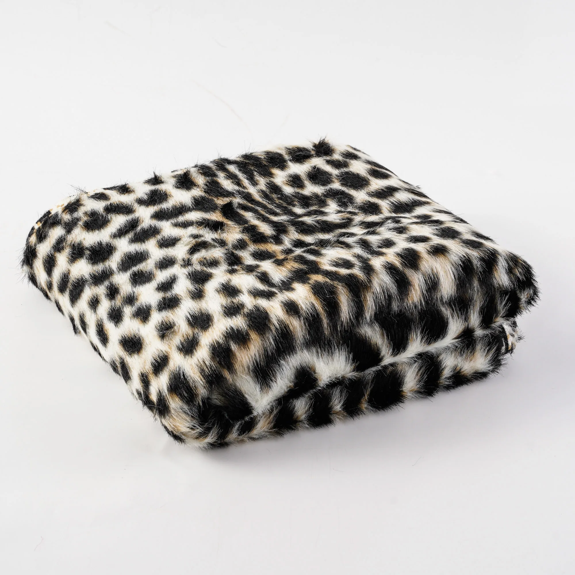 Hot Selling Animal Faux Fur Fabric Polyester Modacrylic Luxury  Faux fur Fabric for Garment clothes Throw Blanket