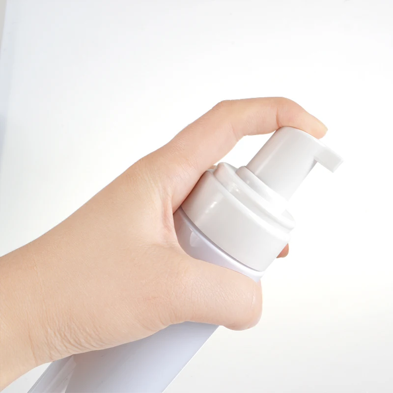 China manufacture White Blue PET Plastic  Cosmetic Liquid Soap dispenser with Foam Pump Bottle