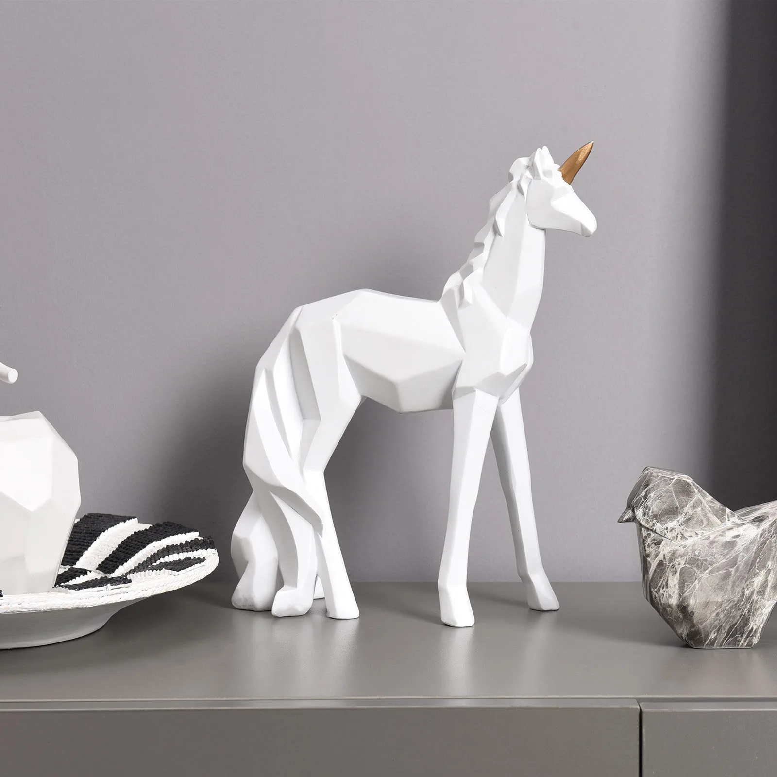 Customized products resin jump unicorn statue animal decoration restaurant for sale