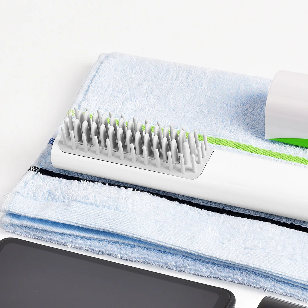 Terse Size Rechargeable Wireless Flat Iron Hair Straightener With USB Charging Cable