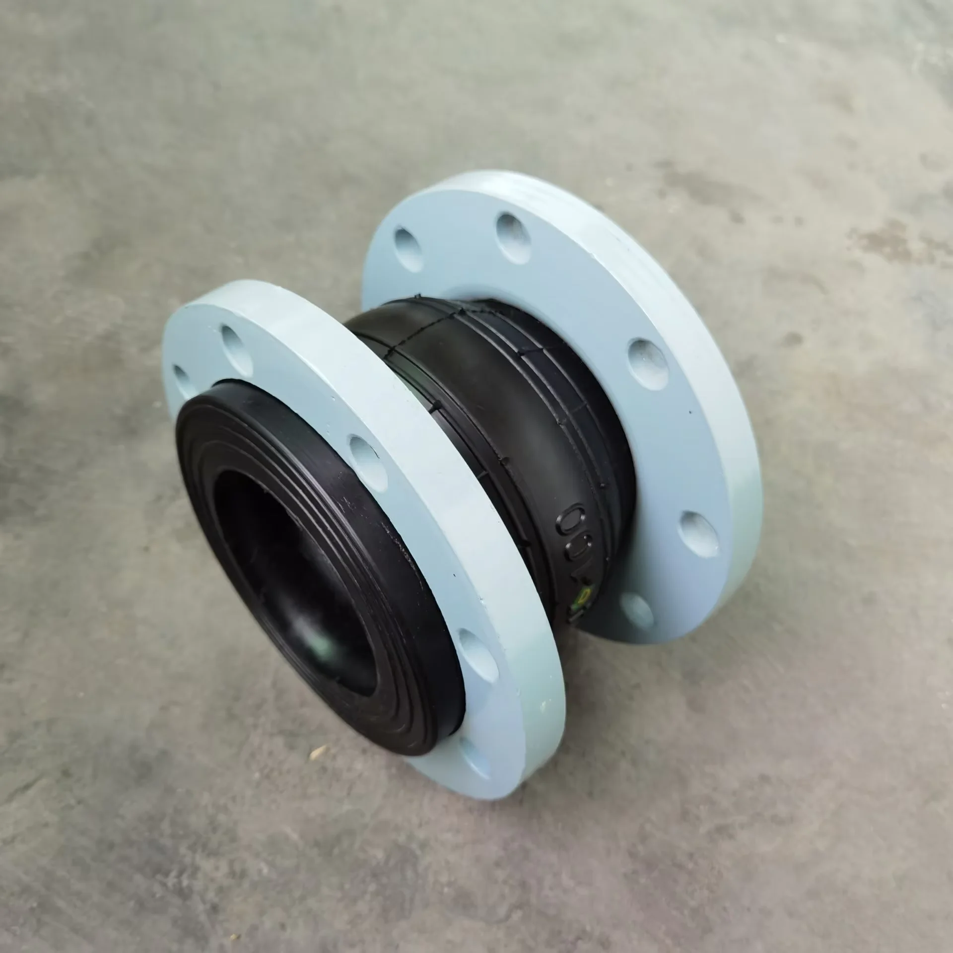 Jiufu Flange Type Rubber Joint Carbon Steel Round Ppr Flange Forged 3 Years Carbon Steel / SS304 / SS316 5 Inch Flange Equal