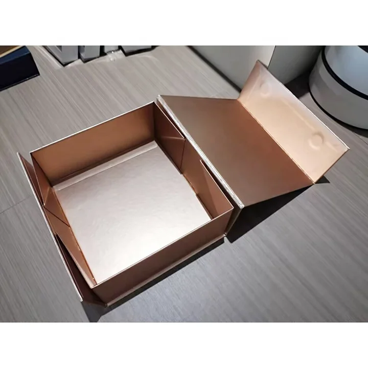 Custom logo Printed corrugated cardboard garment packaging mailing gift box self-adhesive shipping box