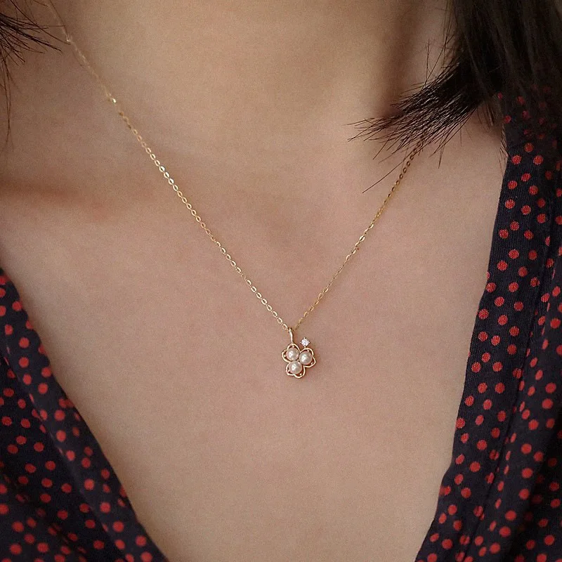 S925 Pure Silver Gold-plated Pearl Pendant, Fashionable, Light Luxury, Niche Design, Lightweight and Versatile Collarbone Chain