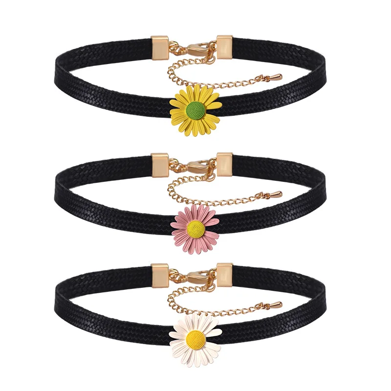 Hot Selling New Rose Little Bee Flower Retro Cubic Zircon Necklace Collarbone Chain Neck Accessories For Women