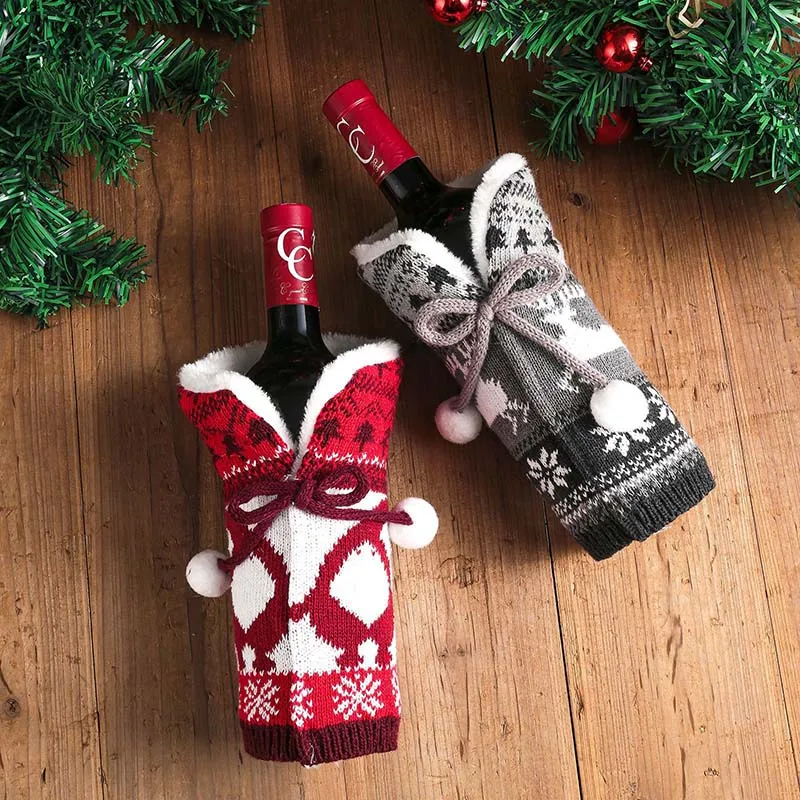 Gorgeous Christmas Decorative Wine Bottle Cover: Elevate Your Party with Festive Vibes and Charm!