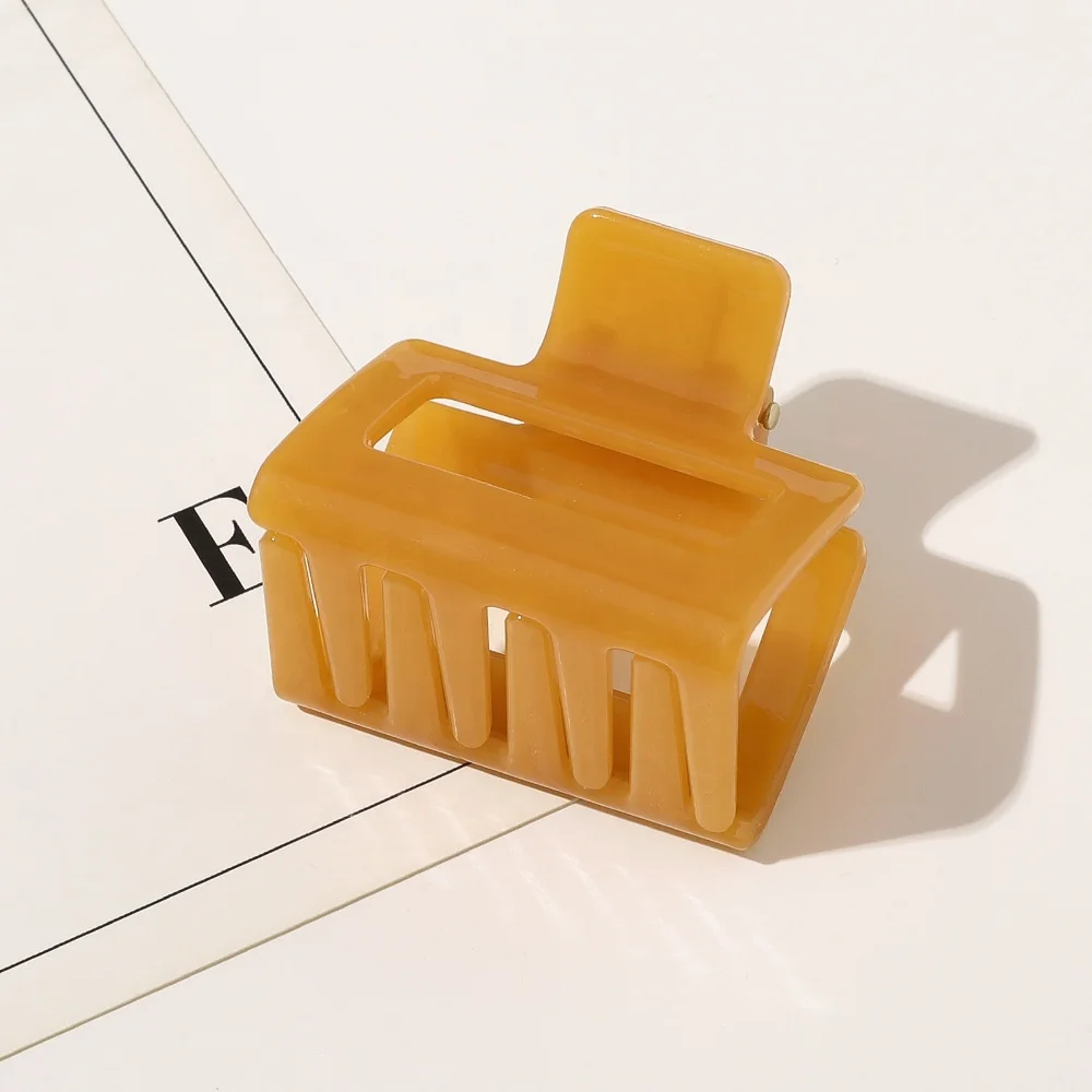 YIYI Factory wholesale cheap 5cm hollow out small hair clips classic candy color square hair claws for women girls