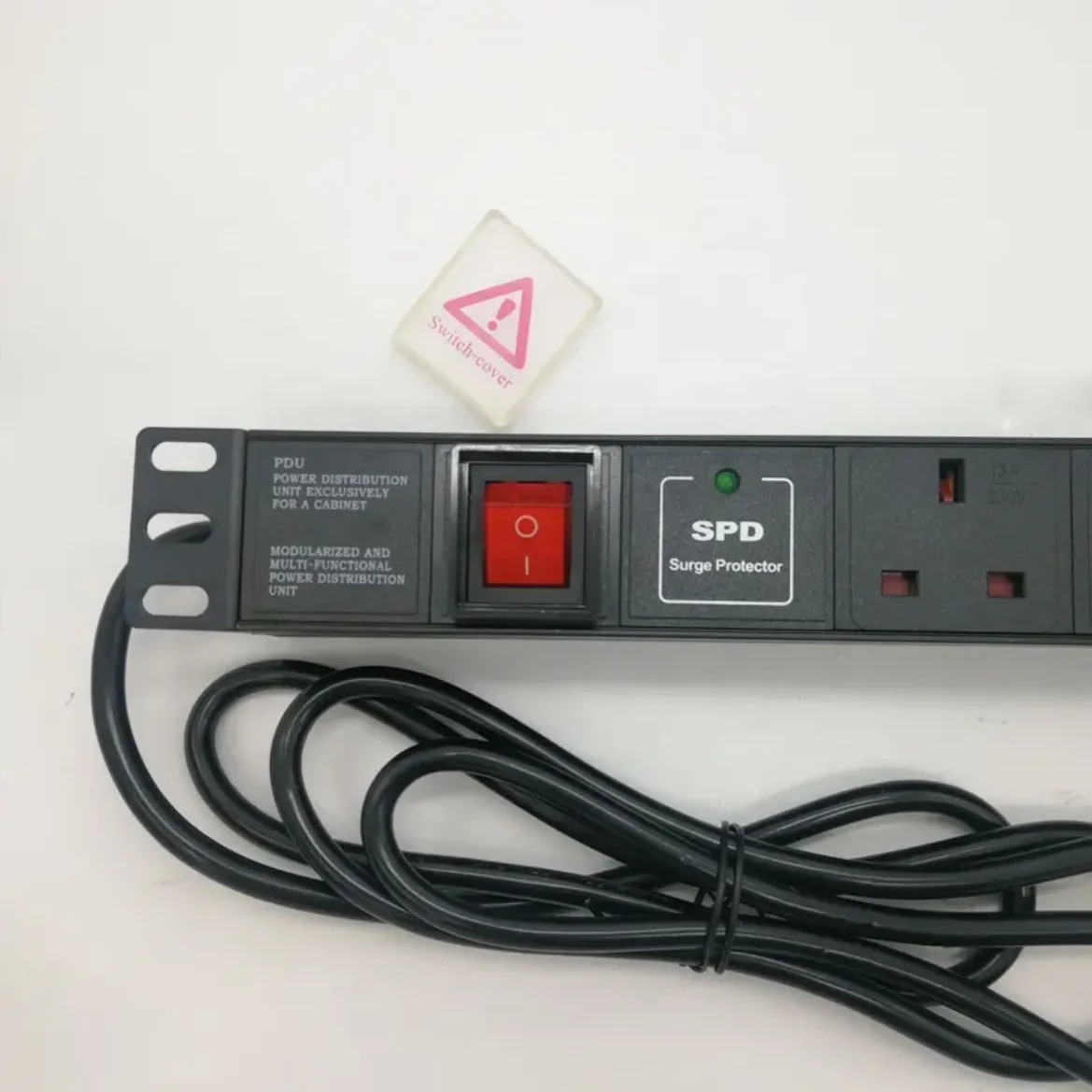19 дюймов 6 way UK тип PDU Блок Распределения Питания
