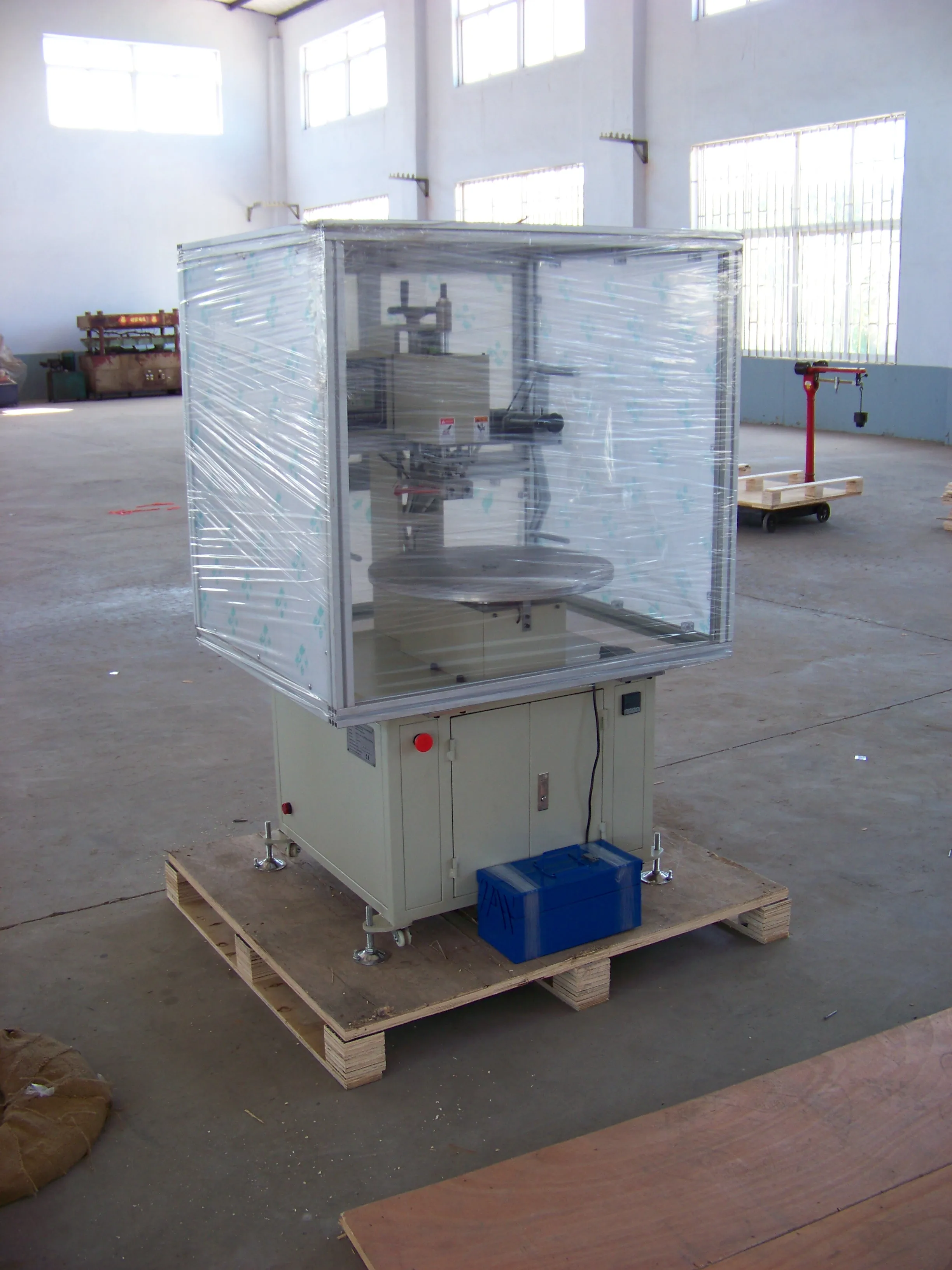 TJ-105 Semi Automatic Cylindrical Round Bottle Hot Foil Stamping Machine with Rotating Working Table Bottle  Press Machine