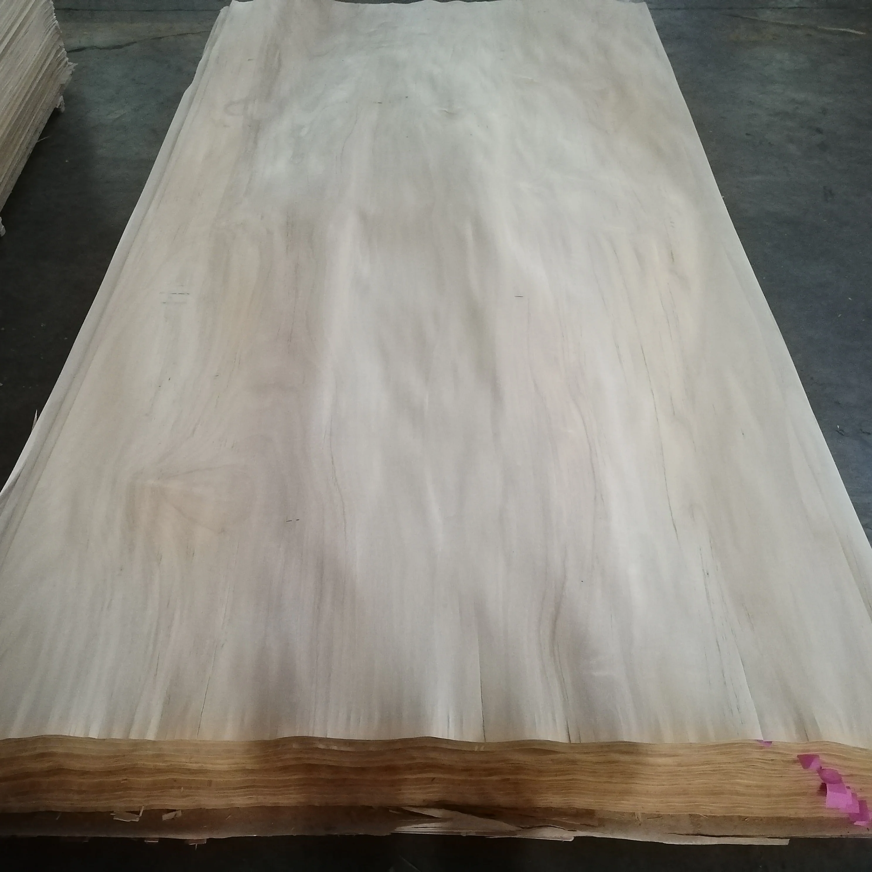 Best Price  Different Colors Plywood Surface Veneer 0.6mm Veneer  Plywood Veneer For Lamination