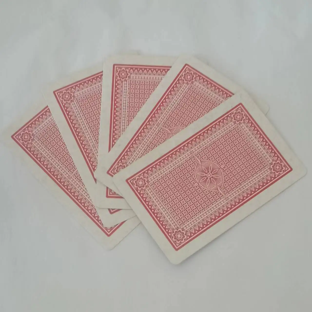 WHOLESALE CUSTOM 737 TUI HUANG PLAYING CARDS CARTAS NAIPES