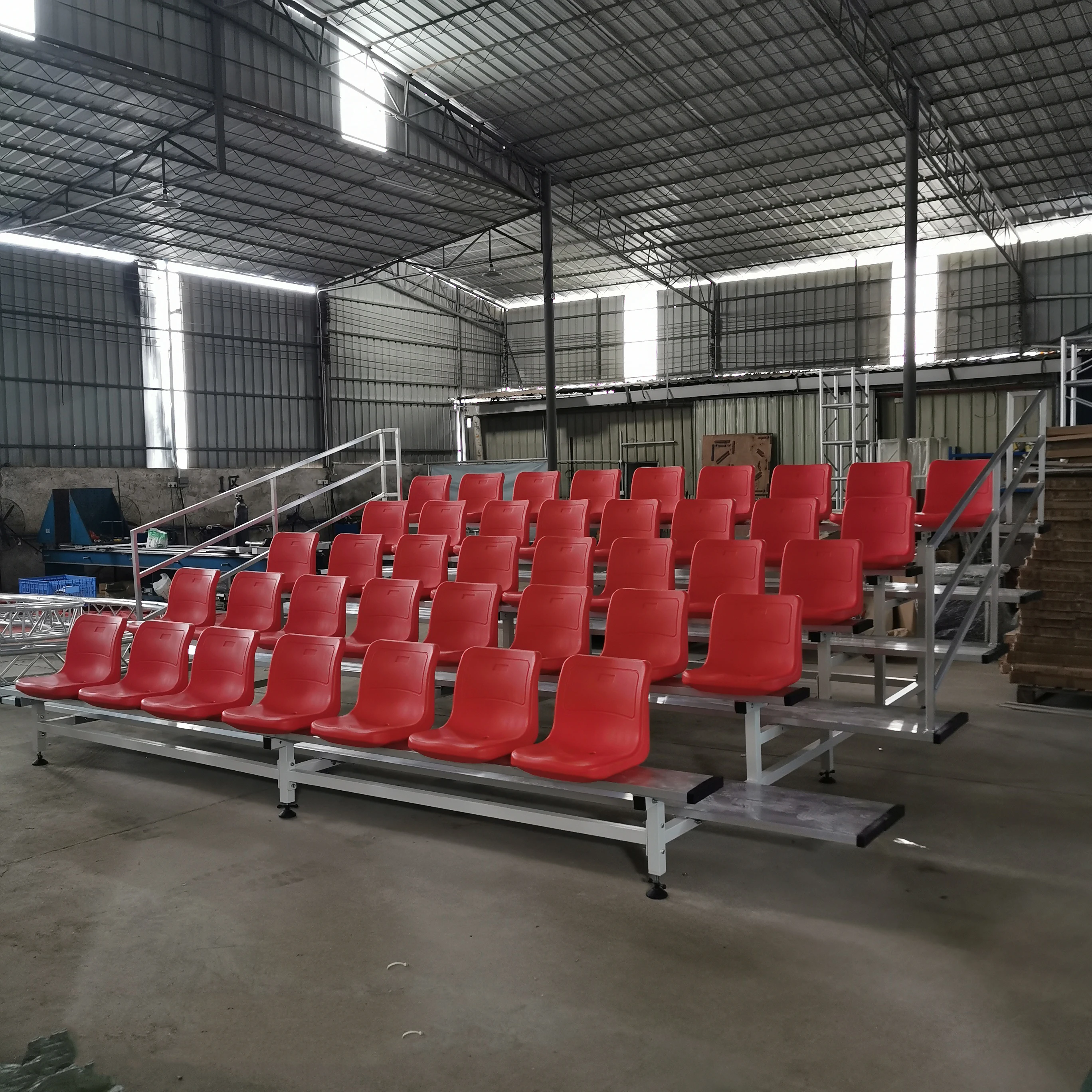 Горячая Распродажа Выдвижная алюминиевая скамья grandstand для помещений и улицы стадиона