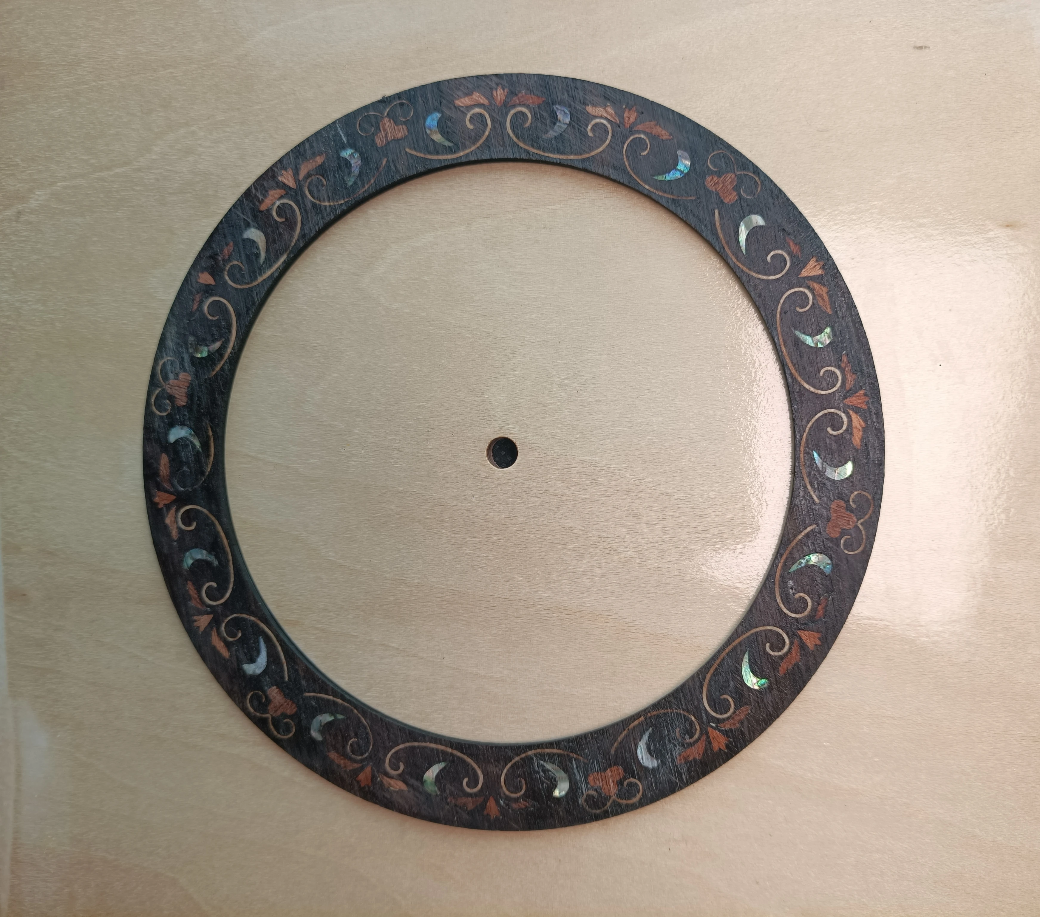 various natural wood Guitar Rosste&Sound hole Shell & wood and acrylic inlay Source Musical instrument accessories manufacturer