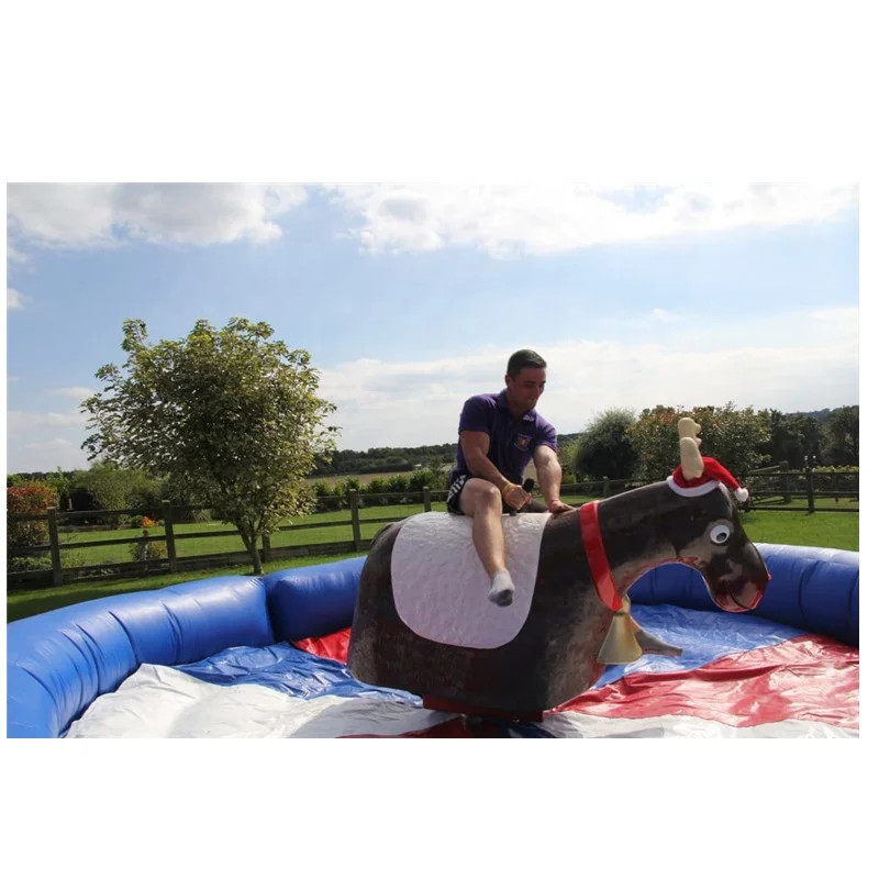 Outdoor PVC Thick Amusement Park Inflatable bullfight game For Adults