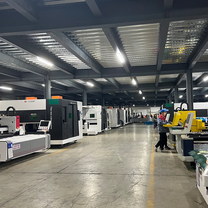 Industrial 3000w 6000w double platform enclosed fiber laser cutting machine for metal aluminum sheet