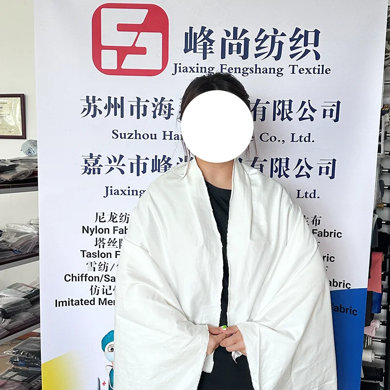 Hot selling 50/50 cvc polyester cotton fabric doctors uniform medical twill white polycotton fabric for short-sleeved white coat