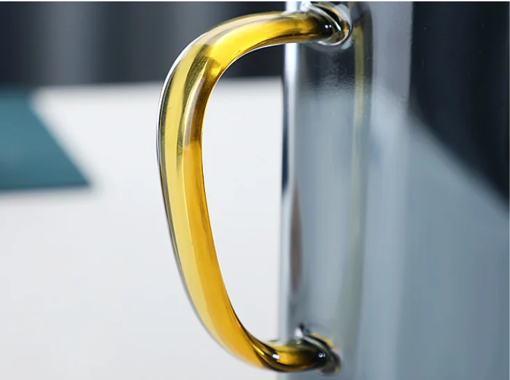 wholesale 1500ml Iced Tea Lemonade Beverage Colored Borosilicate Glass Pitcher Drinking Water Jug Set with Lids mug Handle