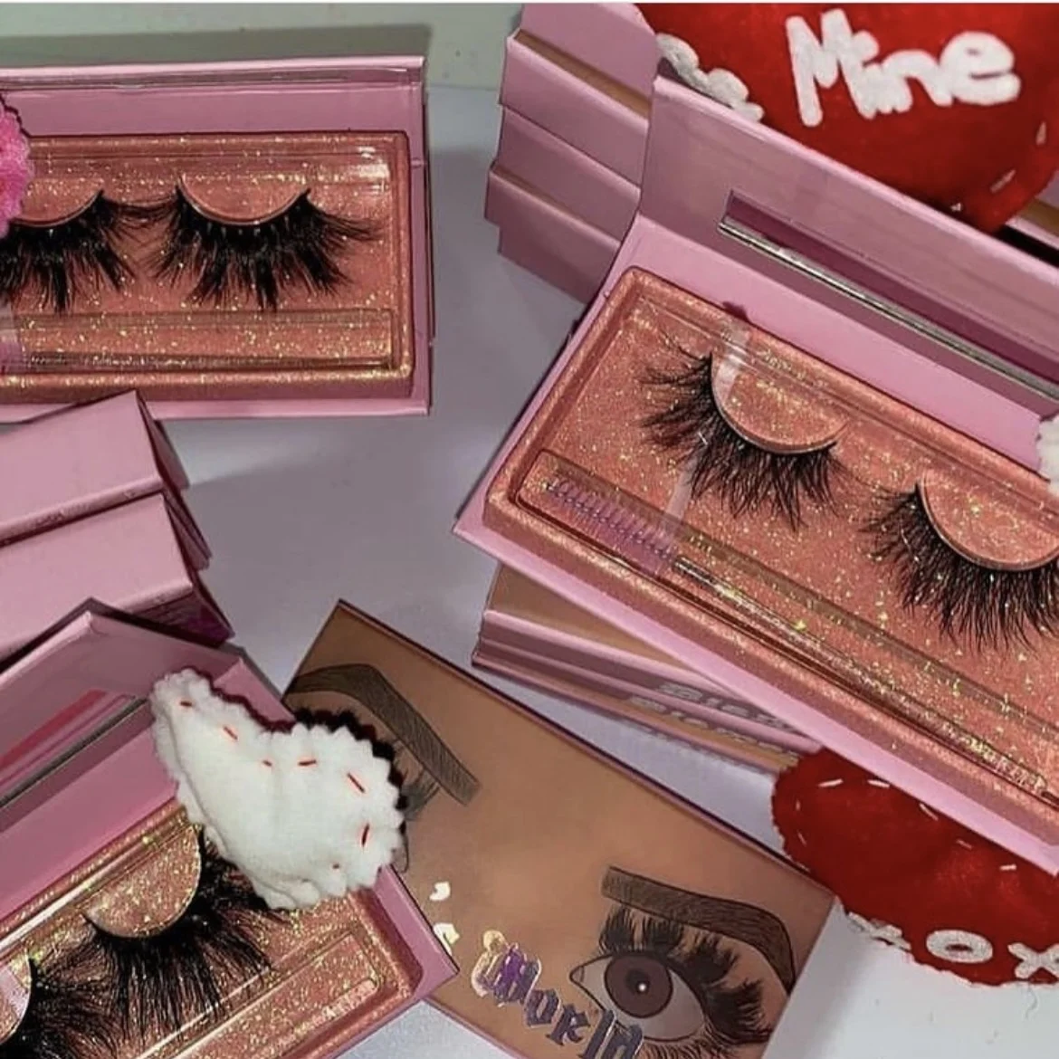 
Wholesale Custom Eyelash Suitcase Packaging Natural Long Luxury Mink Lashes1 00% Real 3D Mink Eyelashes 