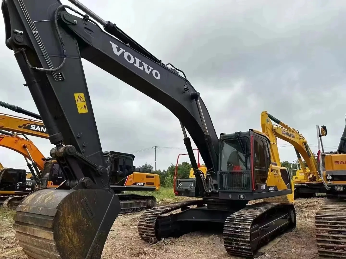 Low Price Used Volvo 290 with Excellent Performance Secondhand construction machinery Volvo 290