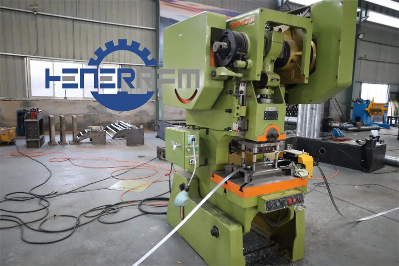 Full automatic galvanized steel c channel roll forming machine slotted c channel machine for ceiling