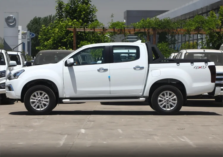 Лидер продаж пикап ISUZU Lingtuo бензиновый 2 0 т 8AT 2wd 4wd автомобиль км Подержанный сделано в Китае