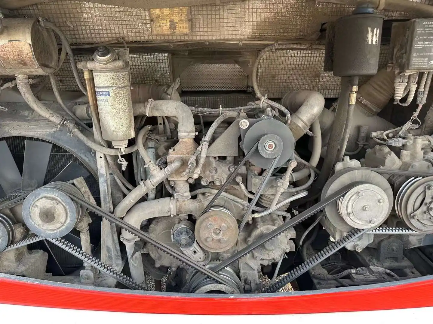 Cheap Prix Used Yutong Bus 50 Seaters Left Hand Drive Buses and Rhd Passenger Coaches Youtong Bus for Sale