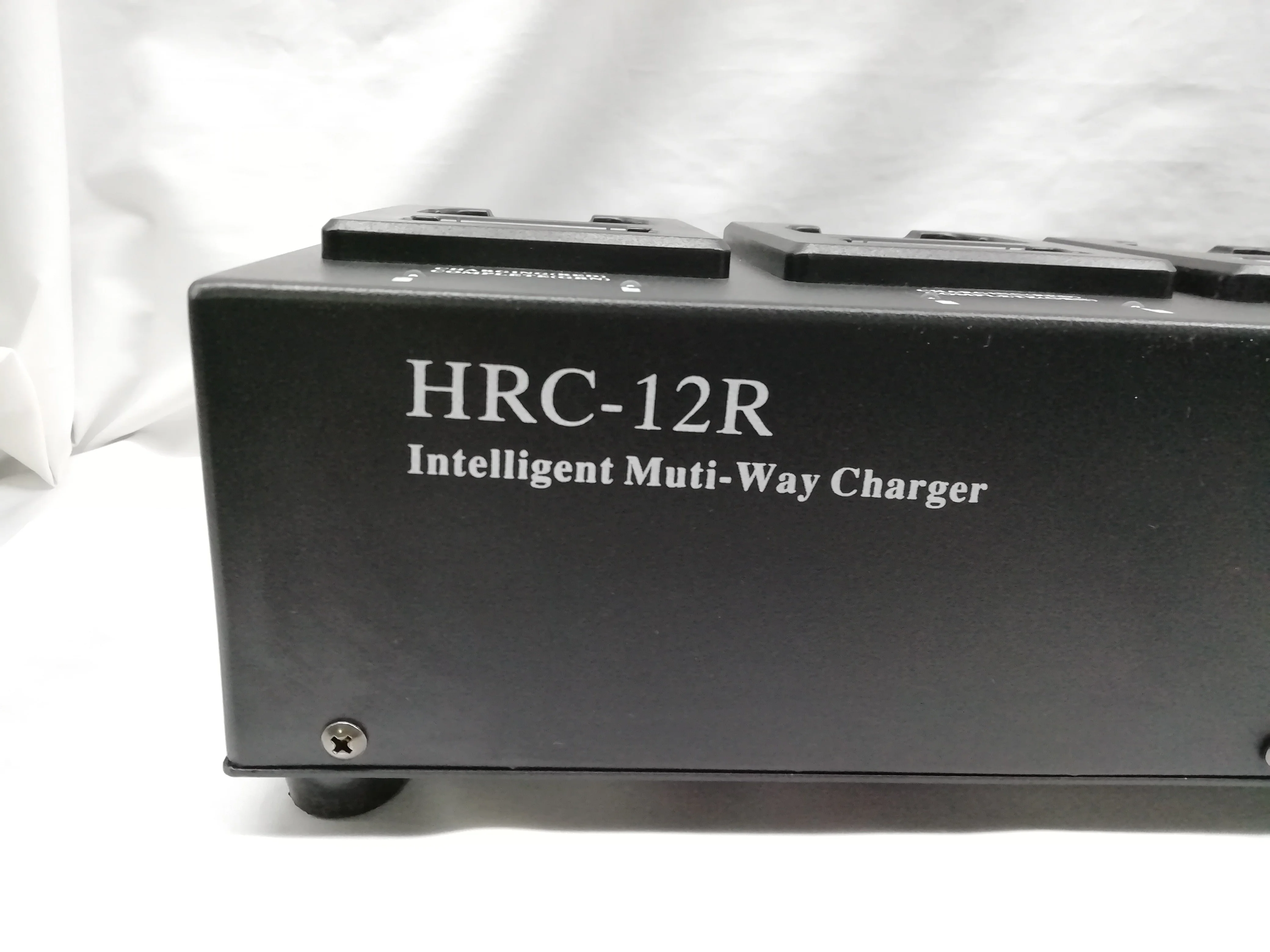 Two way radio 12 units charger HRC-12R for Motorola MTP800/850 TETRA Battery
