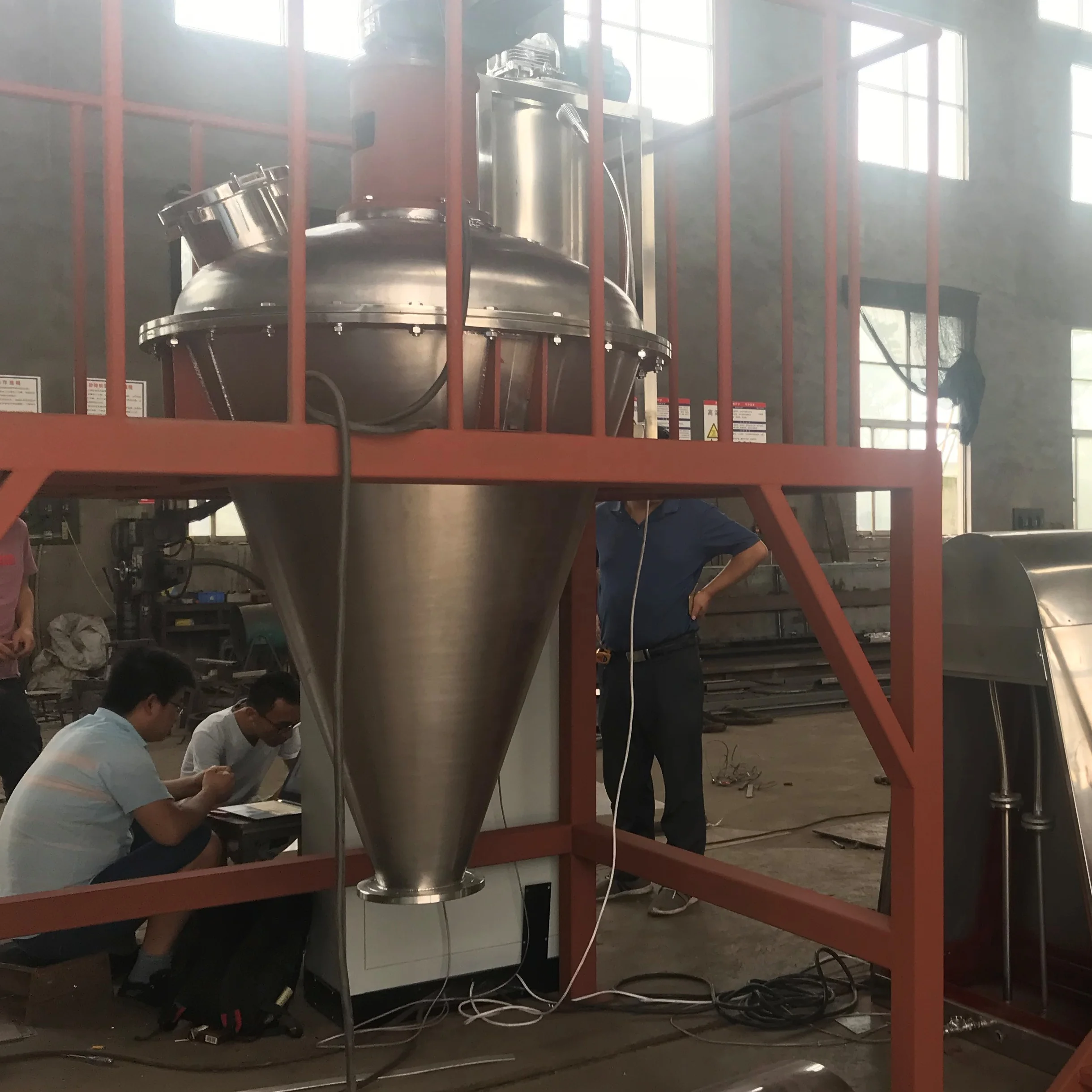 
LLDH-0.5 Low temperature conical screw vacuum dryer for organic methanol 