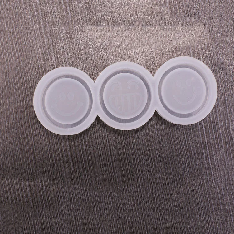 YS DIY Japanese Smiley Quicksand Keychain Ornament Mold Silicone Resin Pendant Jewelry Craft Multi-Crystal Handmade Plaster Tool