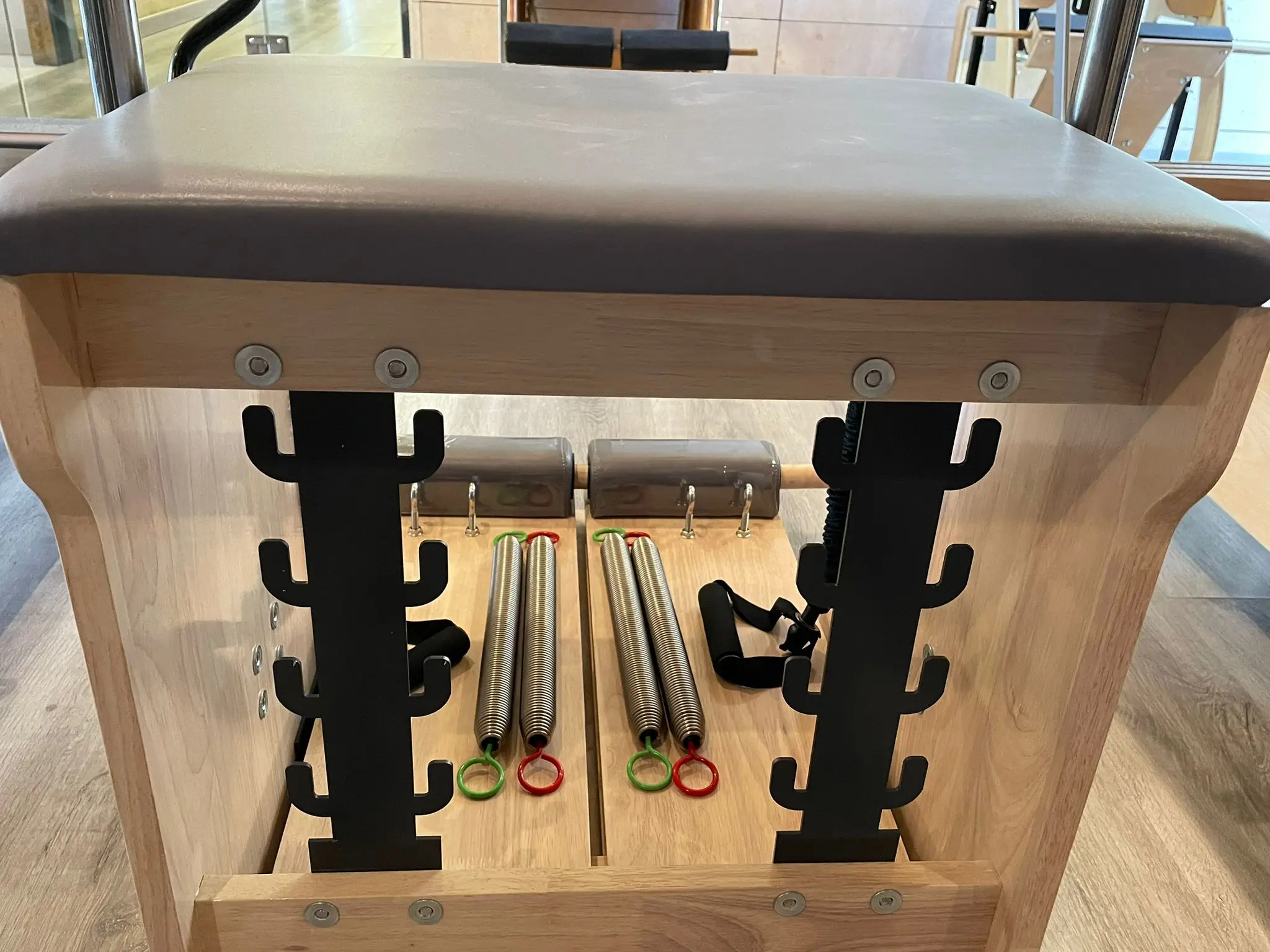 JUNYIRUN Chair Pilates Fitness Equipment Pilates Combo Chair Wooden Yoga Studio Pilates Chair