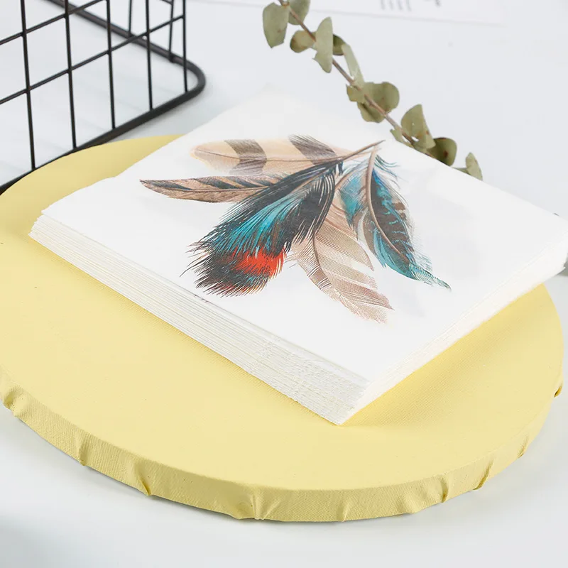 Creative feathers, exquisite printing, bronzing napkins, wedding supplies, colored tissues can be customized