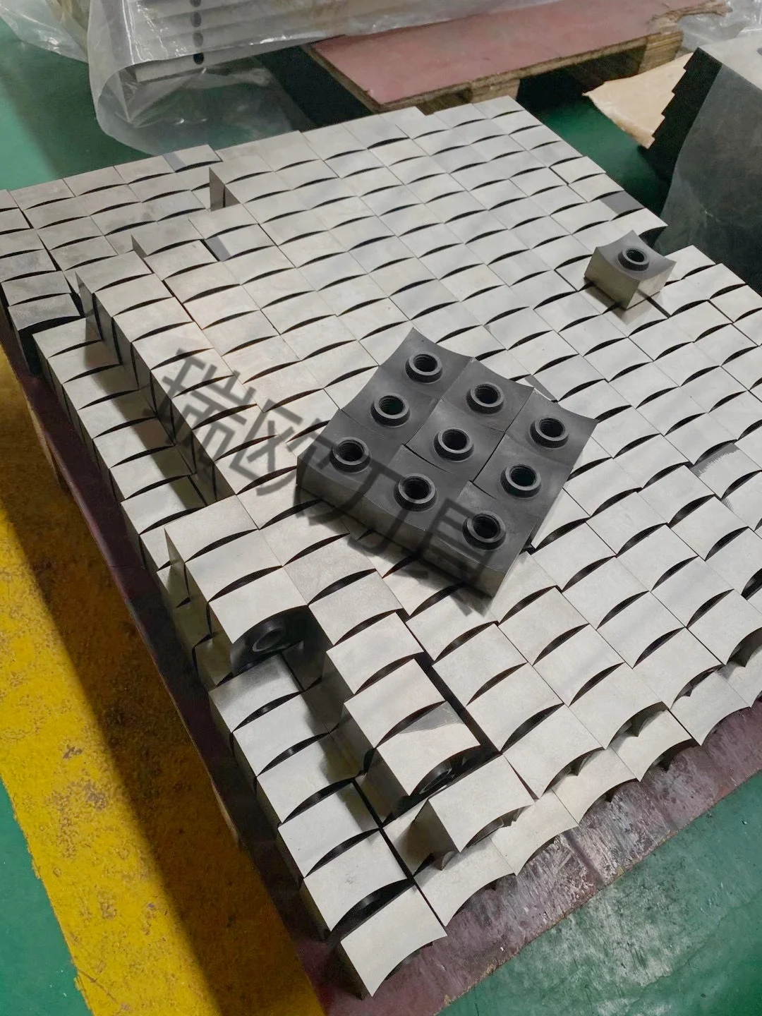 40X40X25mm ready in stock square rotor blades with D2 material factory price shredder blades