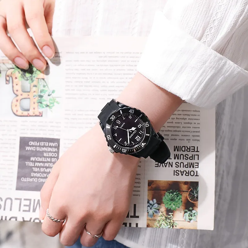 Fashion Waterproof Silicone Quartz Watch Kids Sports Colorful Fashion Casual Male Student Watch Female sports Quartz Watches