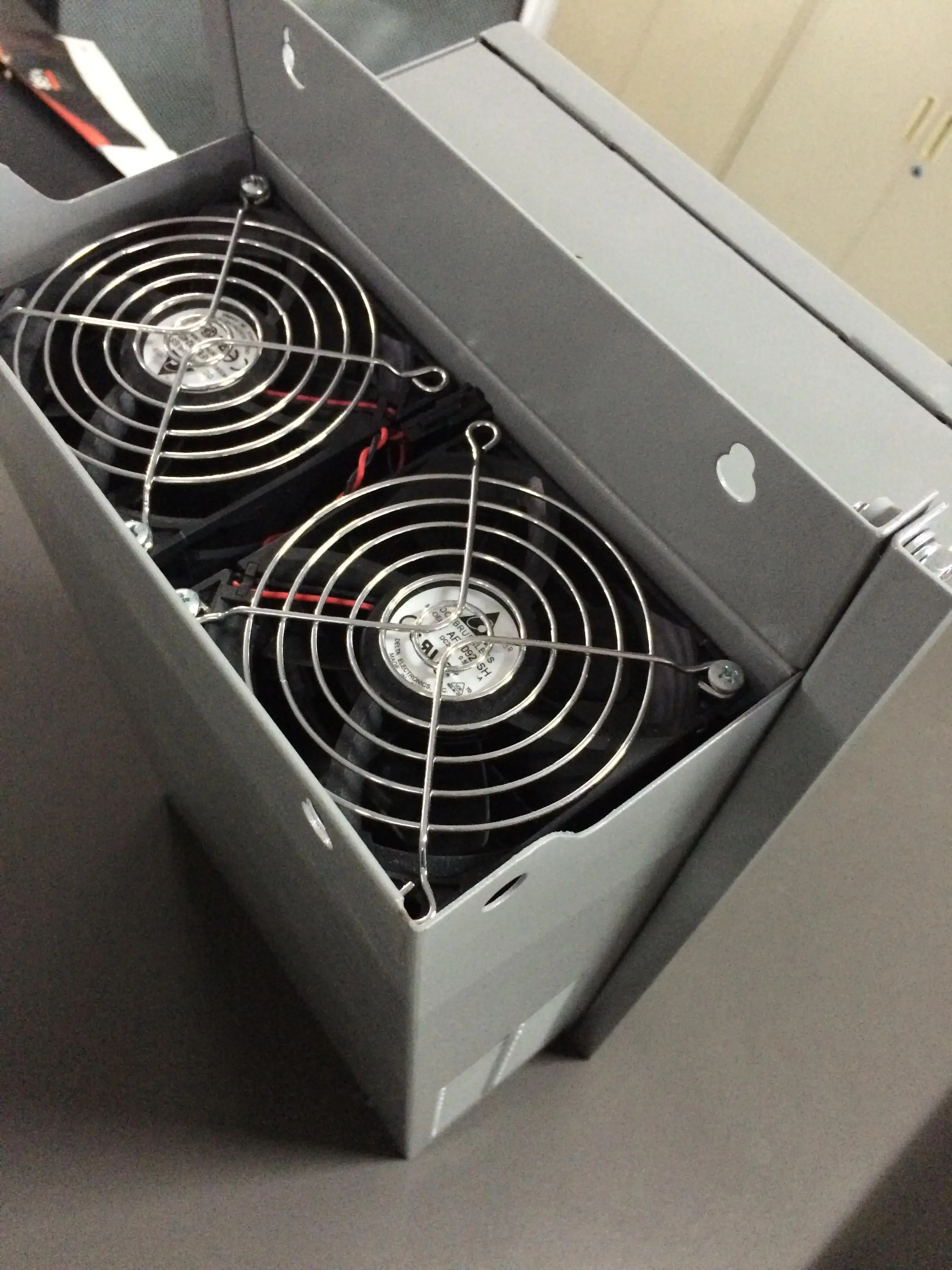 2.2KW to 15KW Low-Power AC Solar Pump Inverter 380V Input & Output for Agricultural Irrigation VFD Drive 220V Input Volta