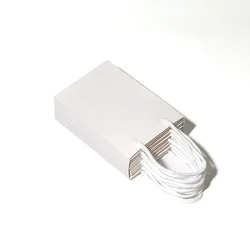 Оптовая продажа, дешевый производитель, Пользовательский логотип, печать бренда, коричневый, черный, белый крафт-пакет для покупок, подарочный бумажный пакет с ручкой