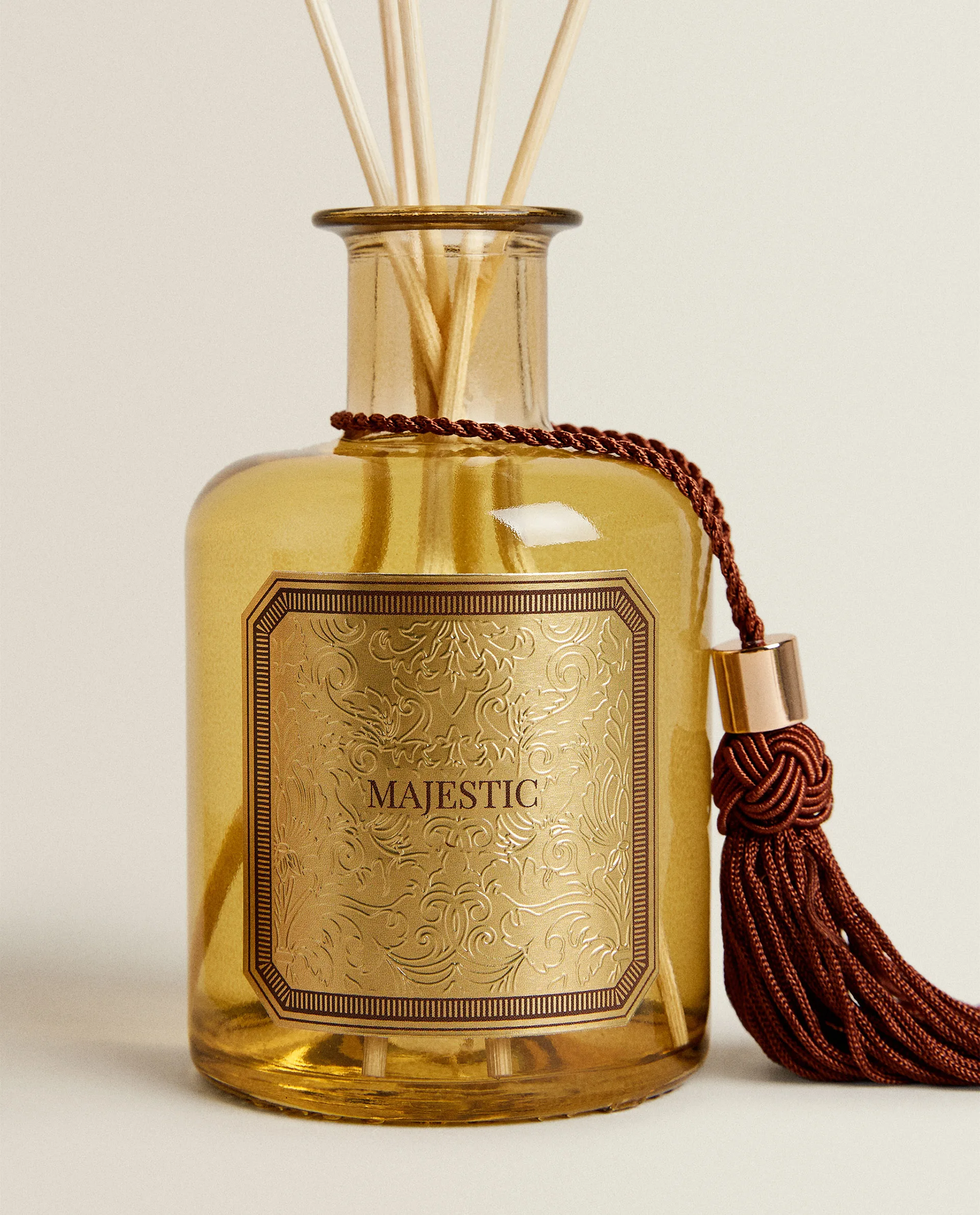 Golden brown glass bottle Wholesale luxury perfume rattan stick glass bottle reed diffuser aroma essential oil