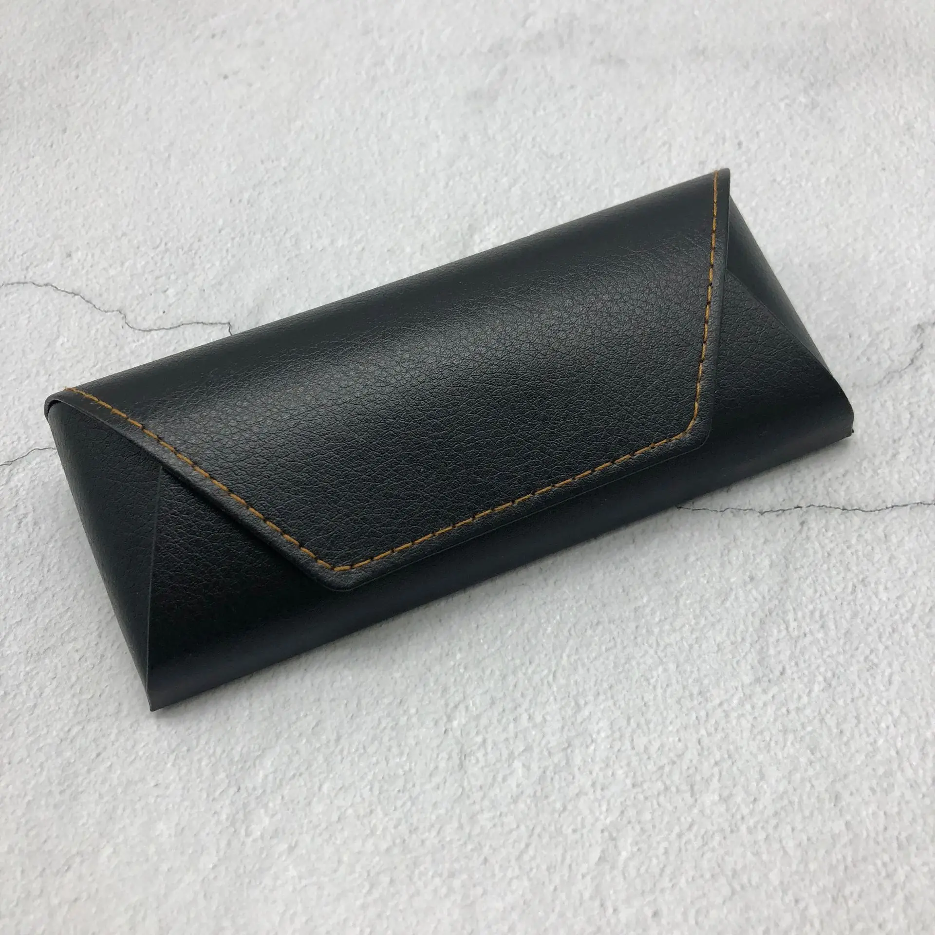 2022 Custom Logo Black Design Eyeglasses Packing Optical Reading Glasses Cases Eyewear Storage PU Leather Suede Sunglasses Case