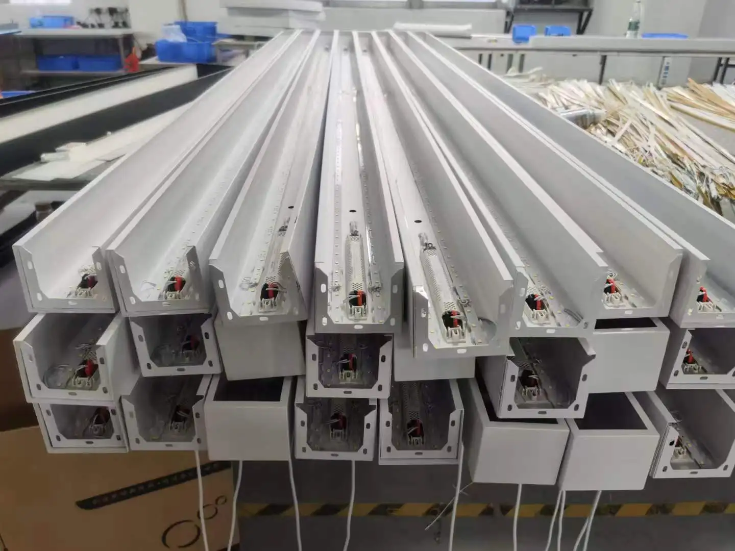 Good Quality Seamless Splice Linear Light Commercial Lamp Led Strip Light Ceiling Light For Gym Office Shopping Mall