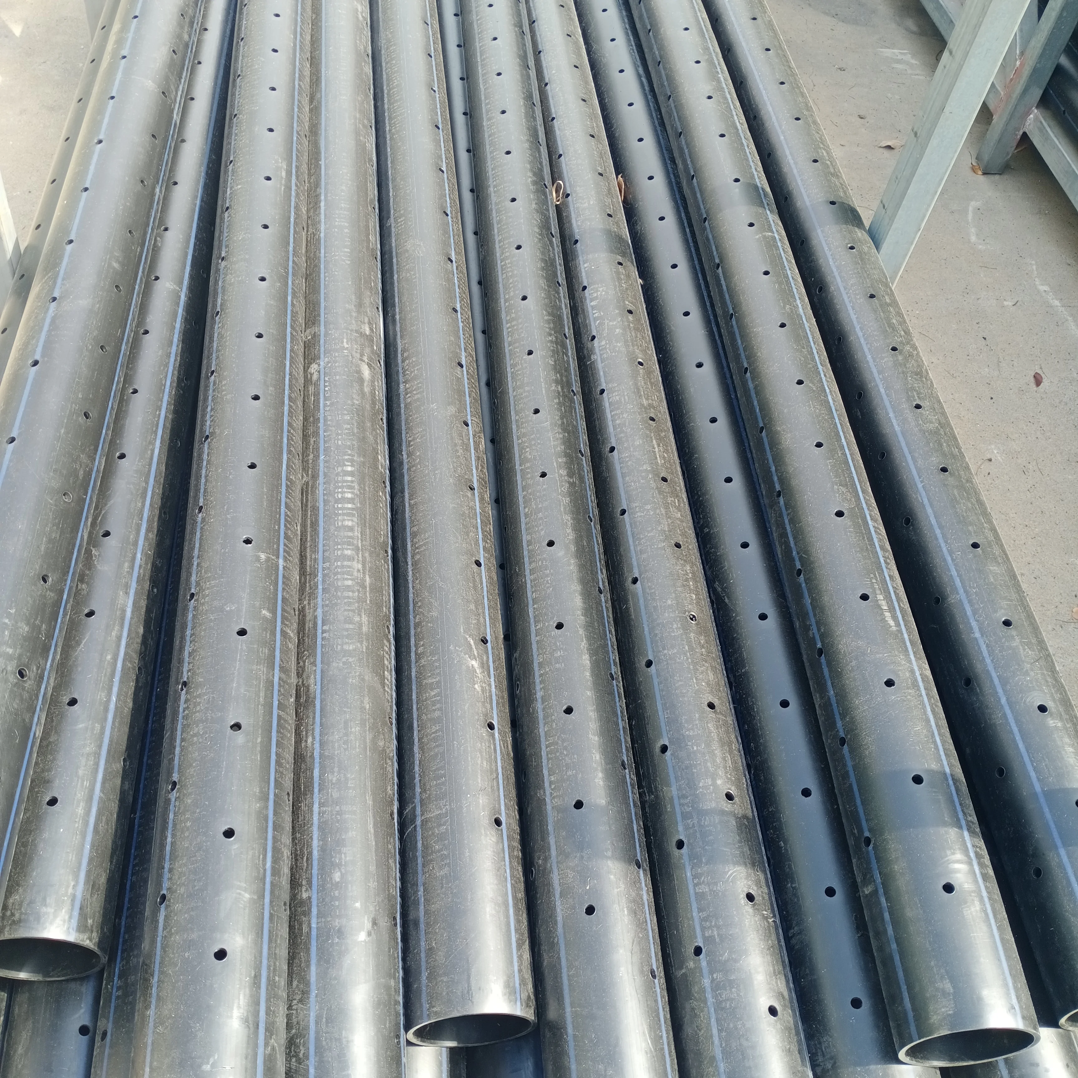 HDPE Flexible Seepage Pipe with Perforated Holes Durable Drainage Moulded PE in Sizes 90mm 110mm 125mm 140mm 160mm