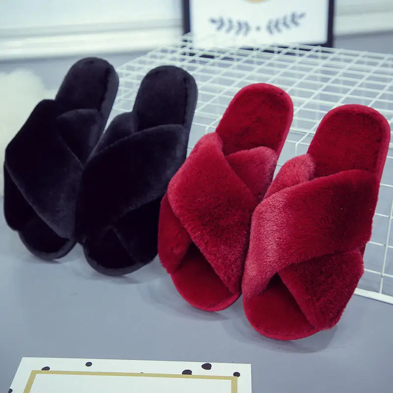 Wholesale Customized Fashion Anti-Slip Outdoor House Bedroom Indoor Fuzzy Plush Ladies Furry Slippers Fluffy Bride Bridesmaid